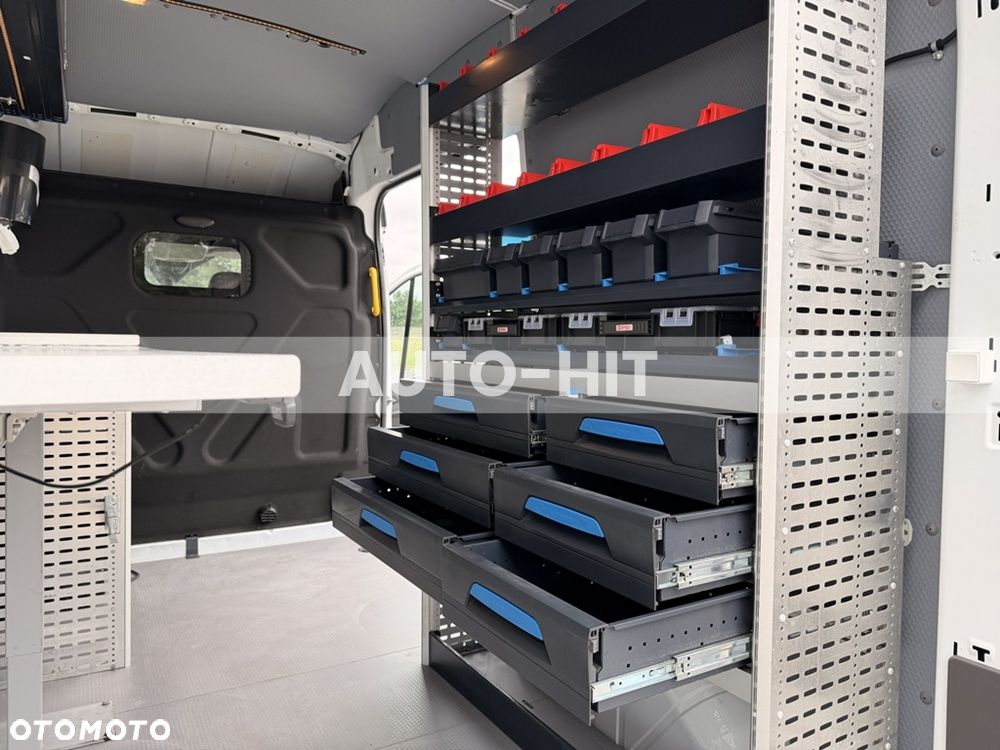 Ford Transit - 18