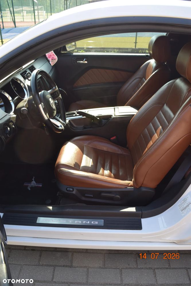 Ford Mustang 3.7 V6 Premium - 8