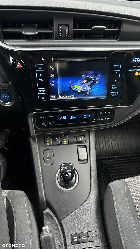 Toyota Auris 1.8 HSD Luna - 13