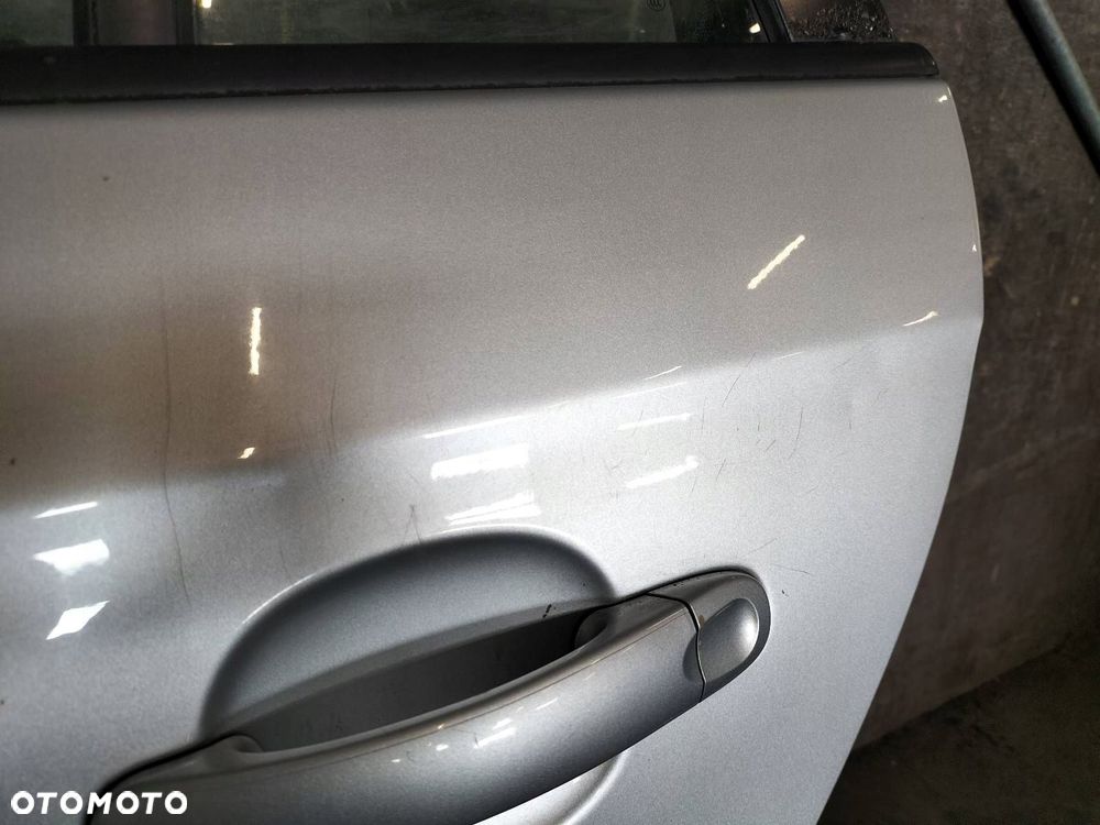 DRZWI KOMPLETNE LEWY TYŁ VOLKSWAGEN GOLF V KOMBI LA7W - 11
