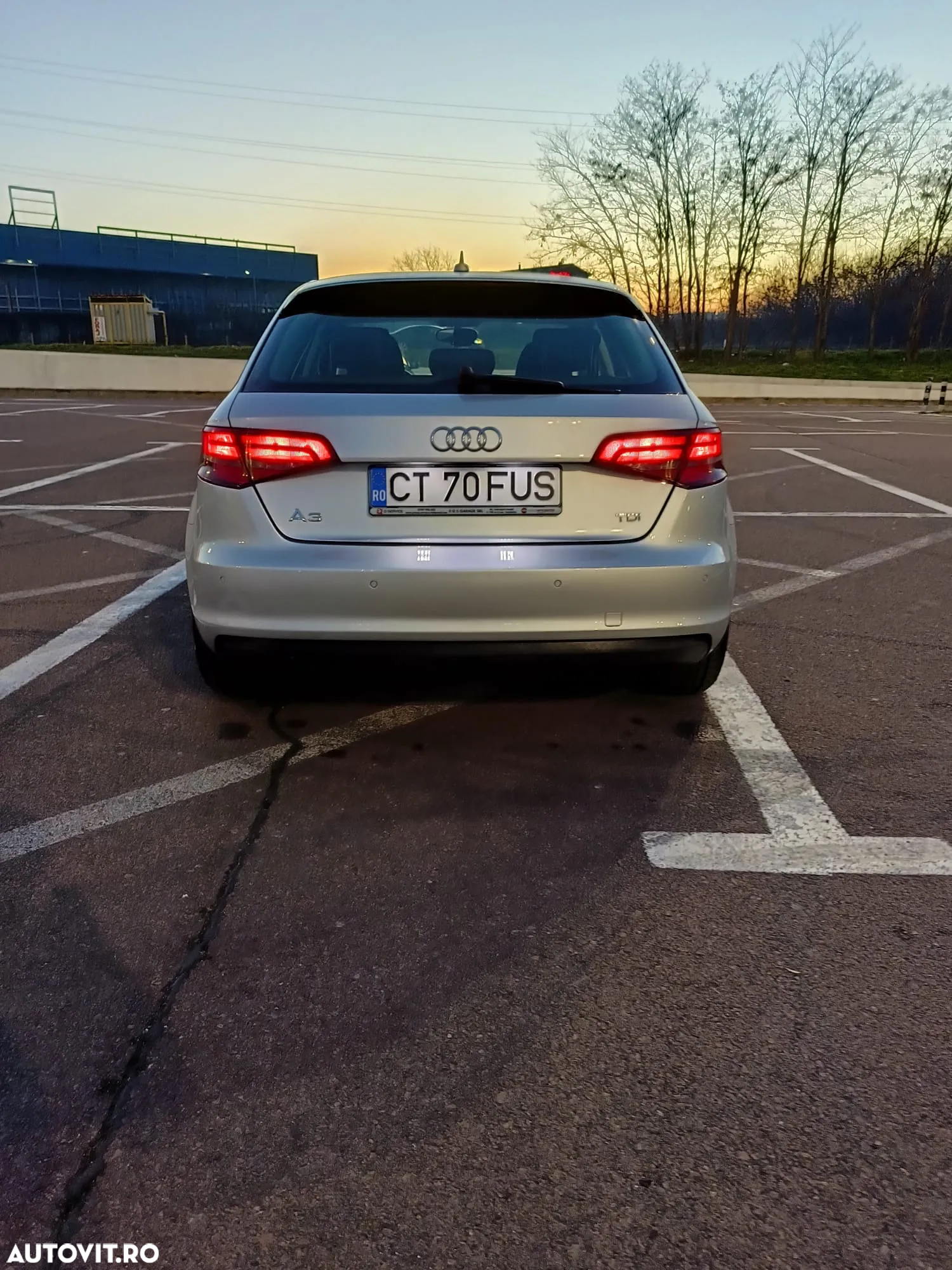 Audi A3 1.6 TDI Stronic Ambition - 3