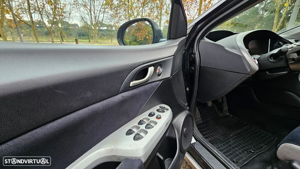 Honda Civic 1.4 Comfort - 14