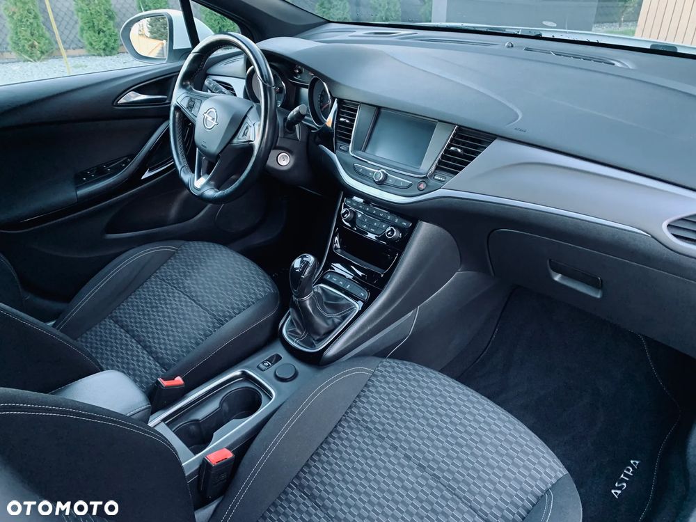 Opel Astra 1.4 Turbo Innovation - 21