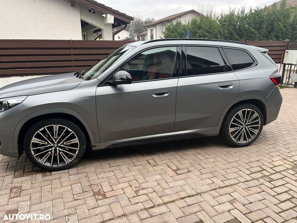 BMW iX1 xDrive30 - 13