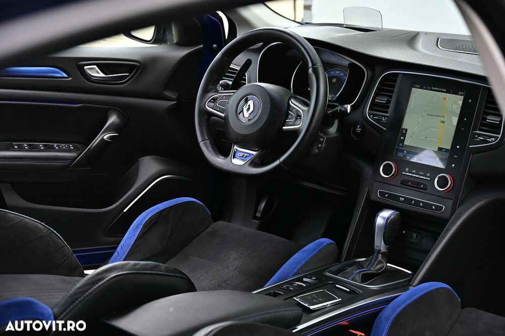 Renault Megane ENERGY TCe 205 EDC GT - 31