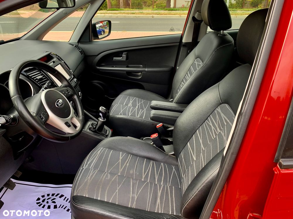 Kia Venga 1.4 CVVT Titanium Collection - 26