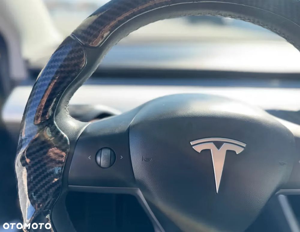 Tesla Model 3 Langstreckenbatterie Allradantrieb Dual Motor Performance - 35