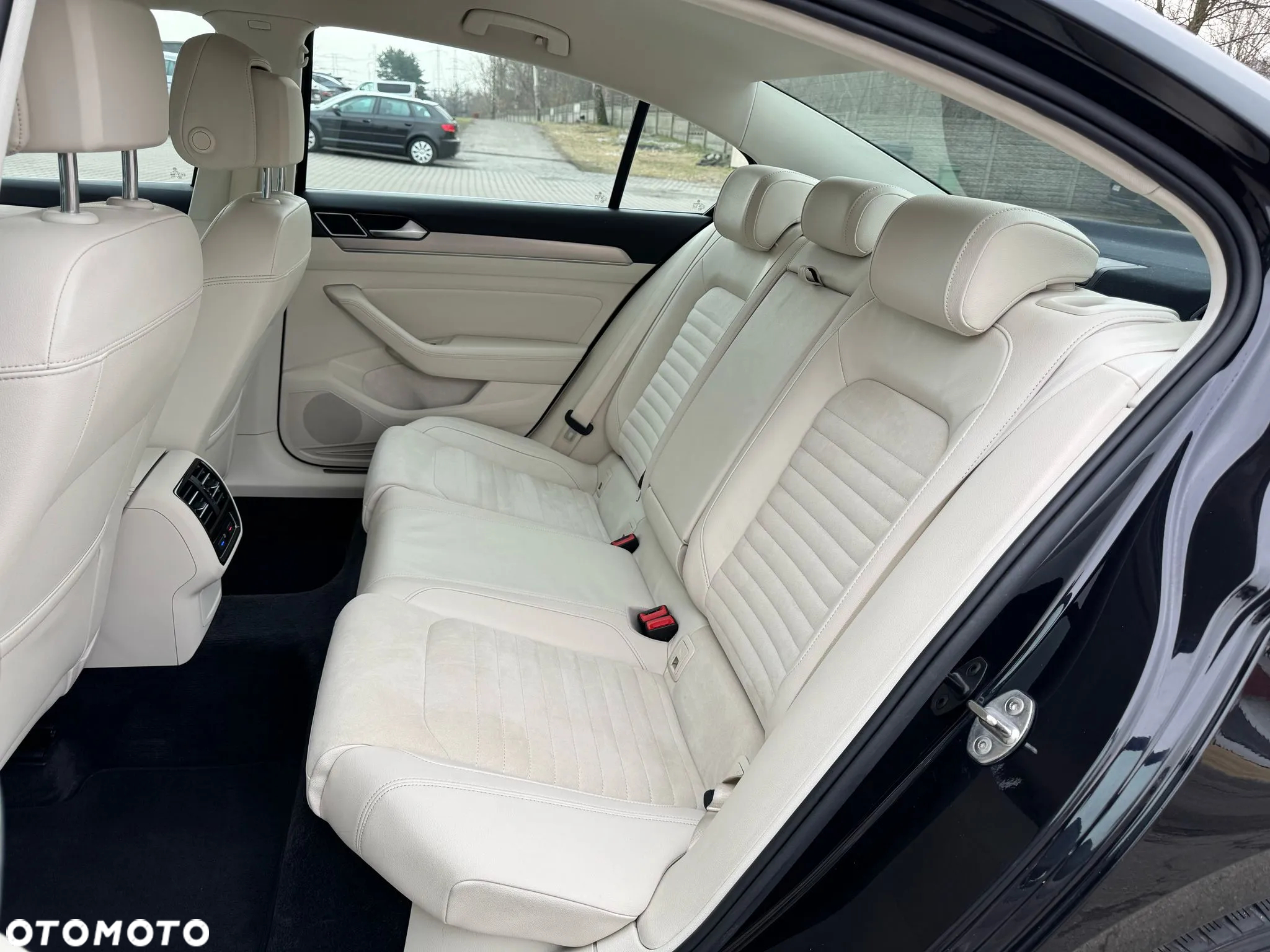 Volkswagen Passat 1.8 TSI BMT Comfortline DSG - 20