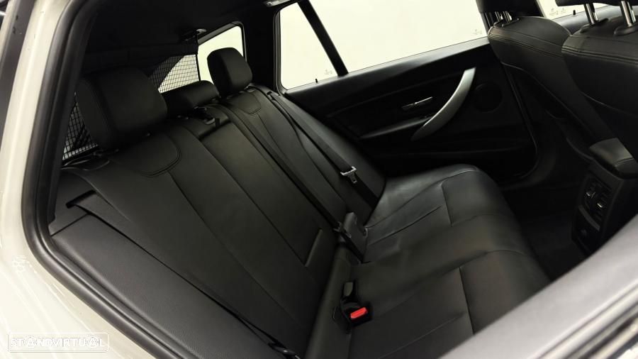 BMW 320 d xDrive Pack M Auto - 45