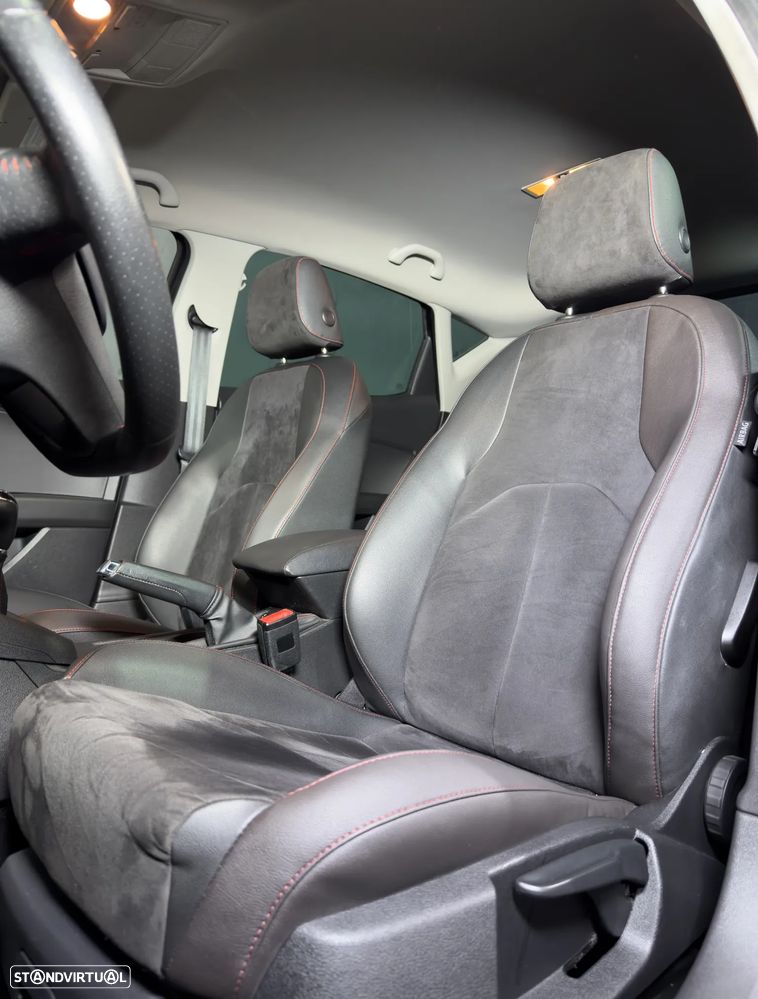 SEAT Leon 2.0 TDI DPF FR - 10