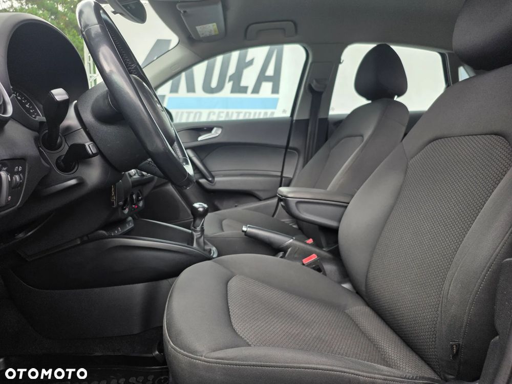 Audi A1 Sportback 1.6 TDI Attraction - 14