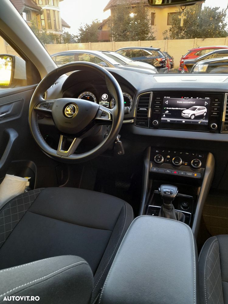 Skoda Karoq 2.0 TDI SCR 4x4 DSG Sportline - 9