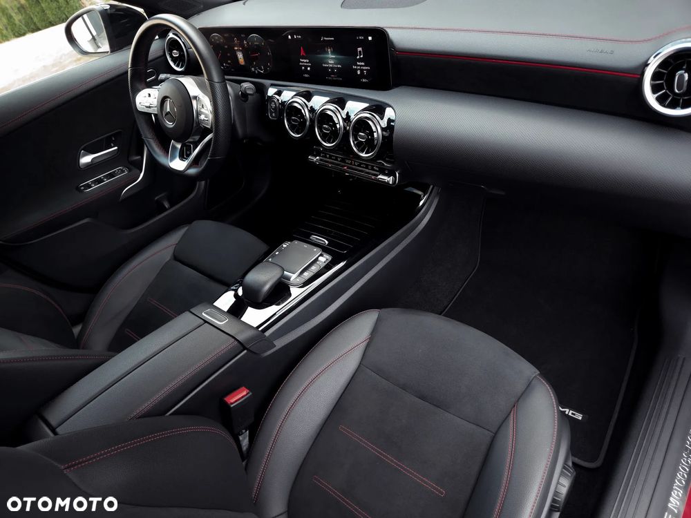 Mercedes-Benz CLA 220 d 4-Matic AMG Line 8G-DCT - 19