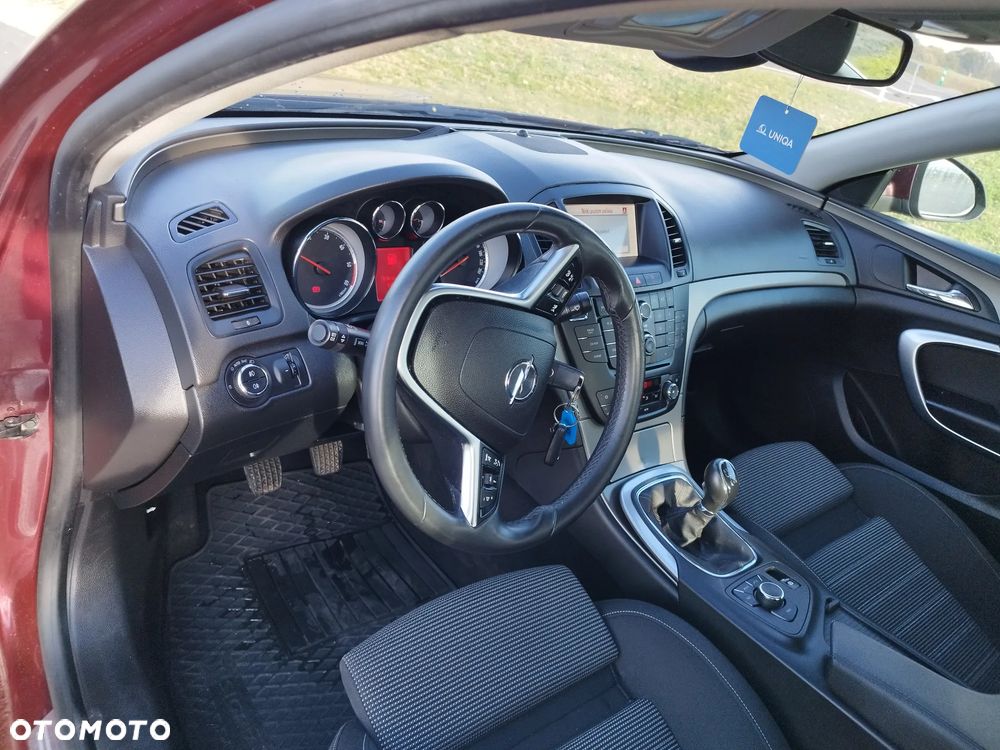 Opel Insignia - 16