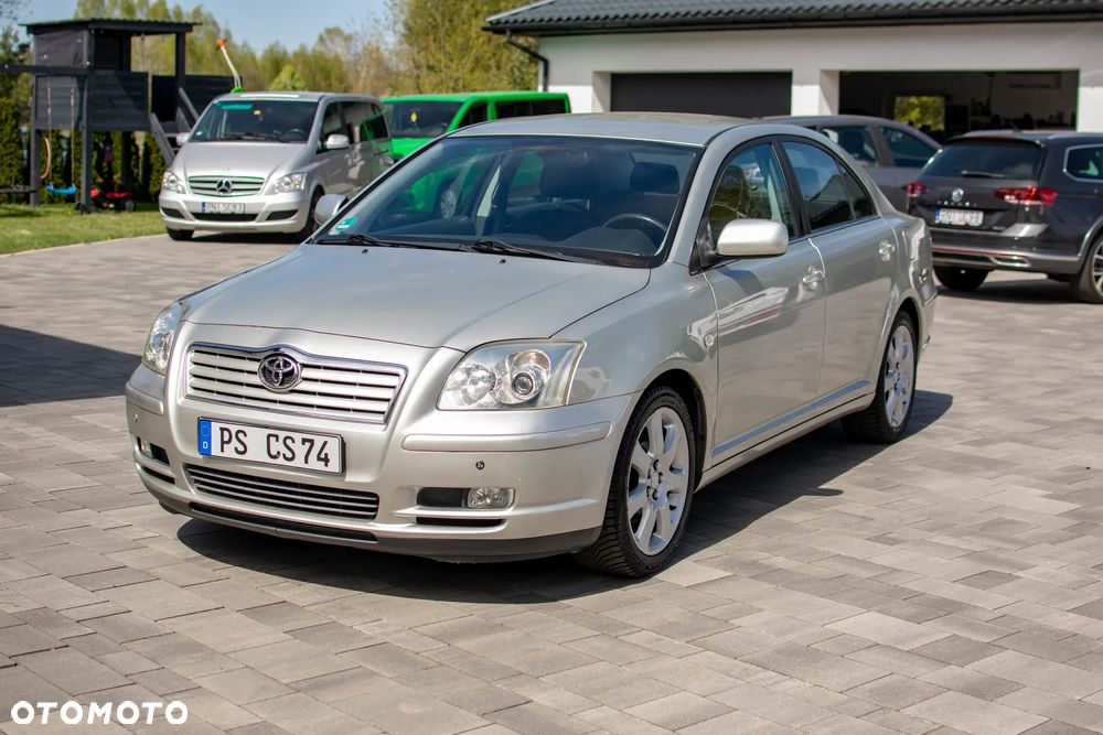 Toyota Avensis - 25