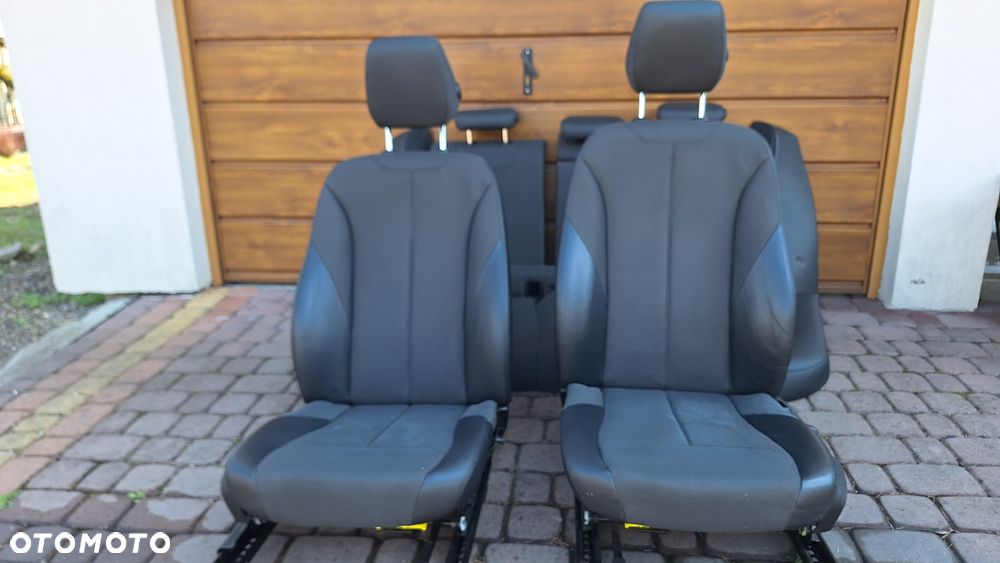 Fotele grzane BMW F30, półskóry wraz z boczkami drzwi, konsola i dekorami - 3