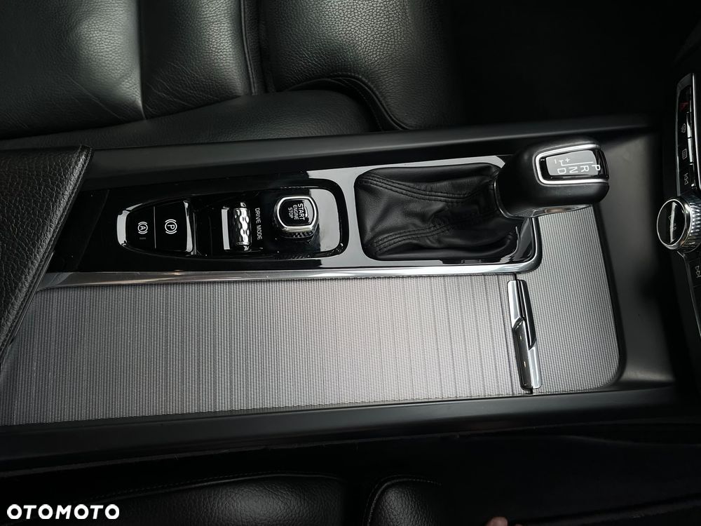Volvo XC 60 T4 Inscription - 12