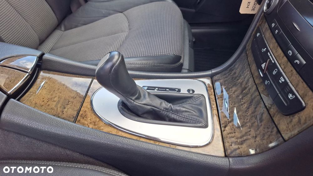 Mercedes-Benz Klasa E 200 Kompressor Automatik Avantgarde - 26