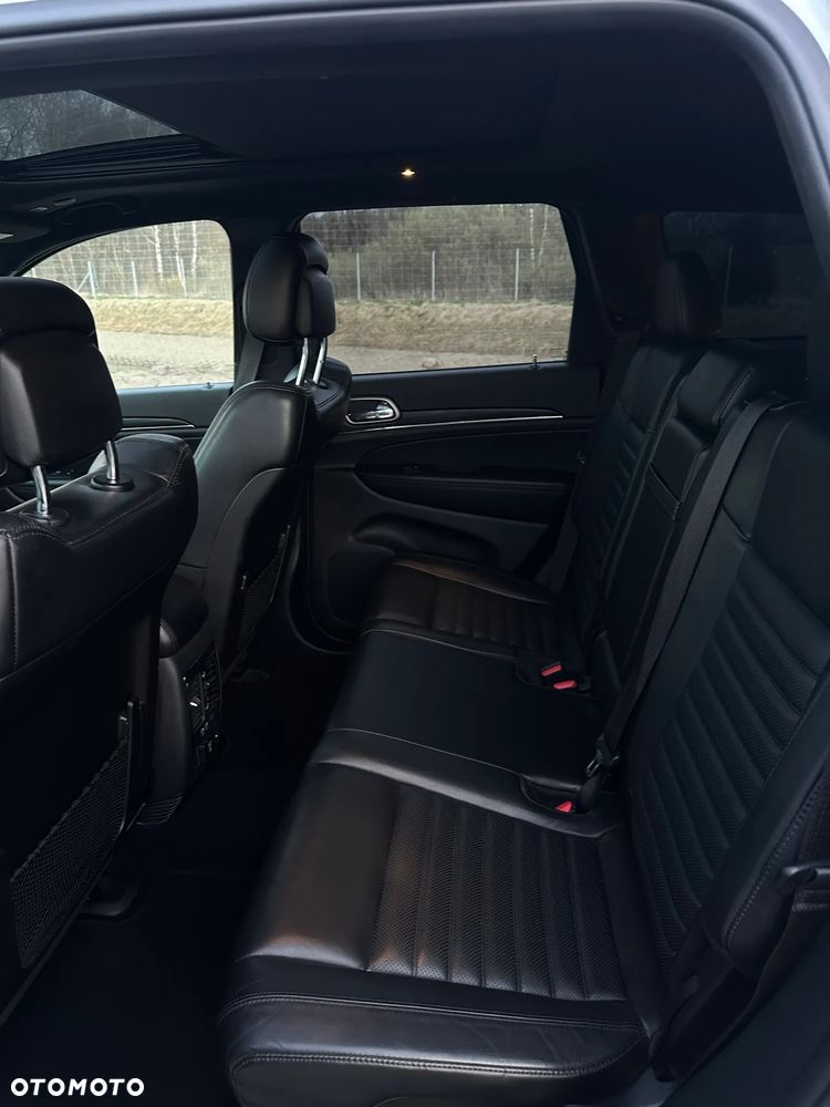 Jeep Grand Cherokee - 8