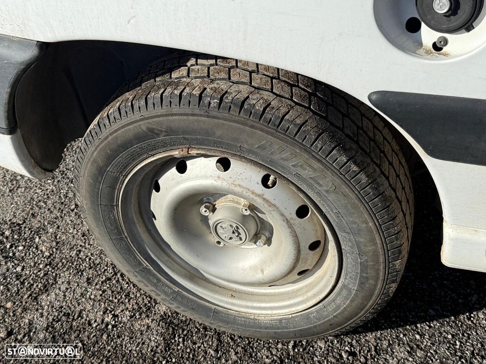 Peugeot Partner 2.0 HDi VTC - 12