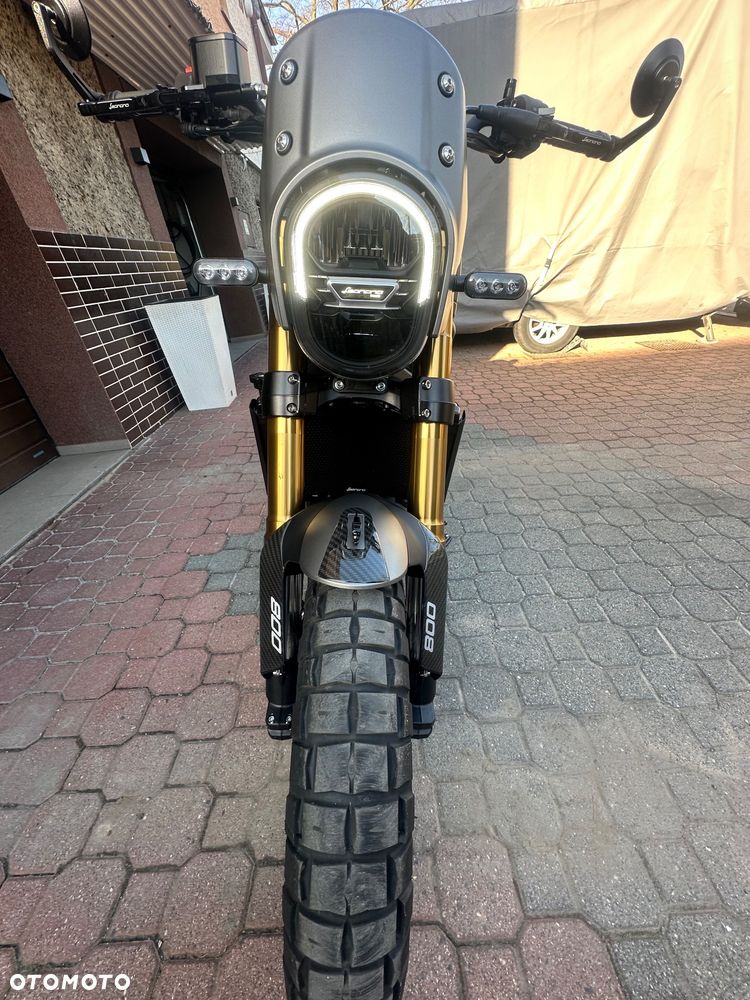 Benelli Leoncino Trail - 22