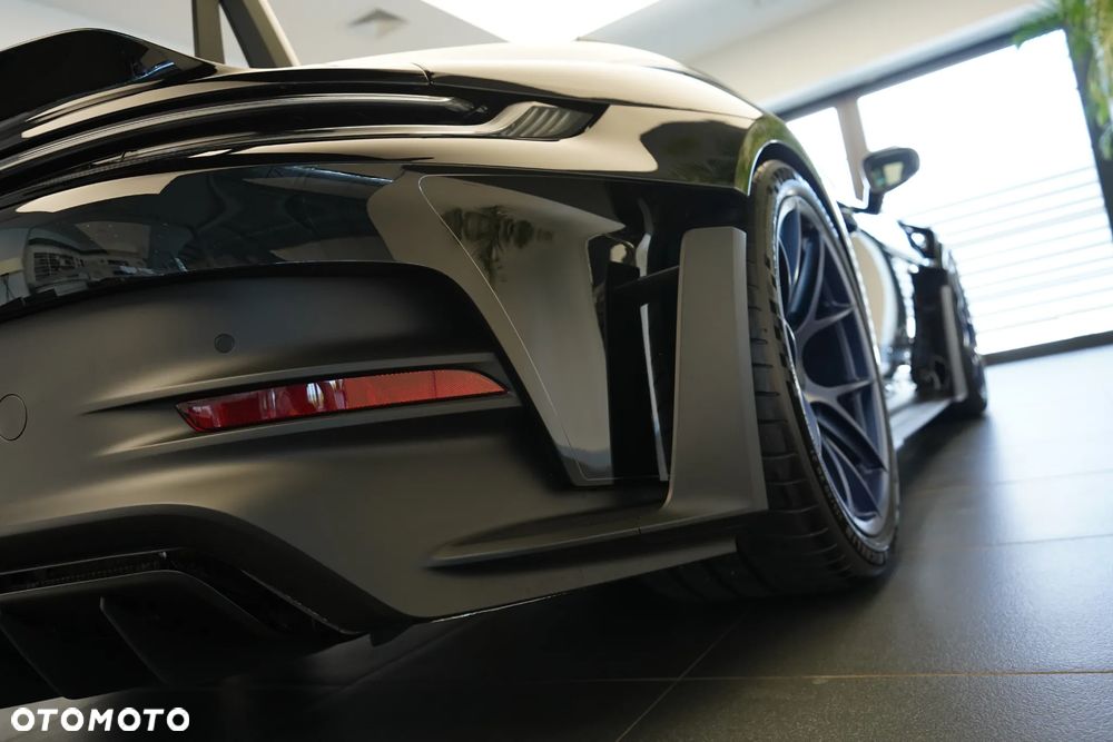 Porsche 911 GT3 RS - 36