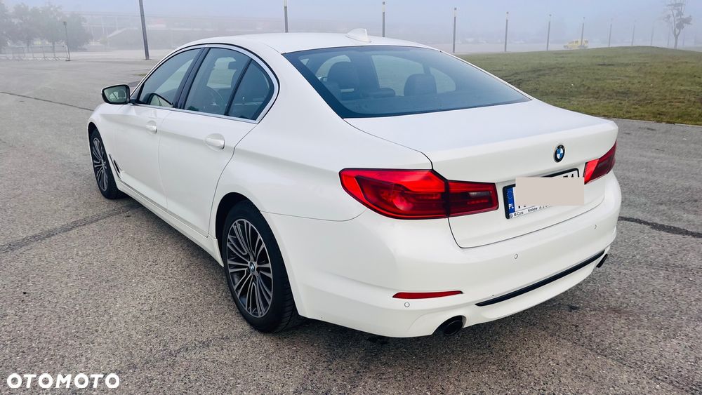 BMW Seria 5 518d - 15