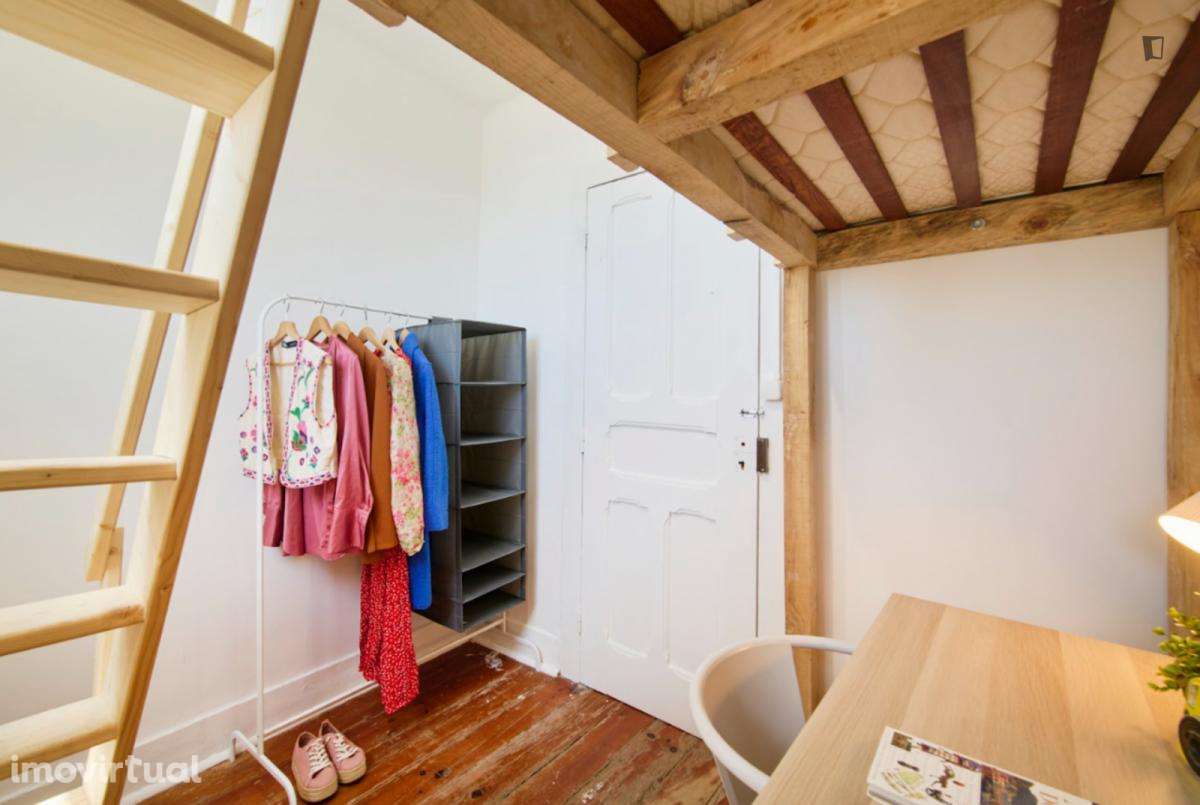 Quarto - localizado em São Bento Lisbon - Grande imagem: 4/32