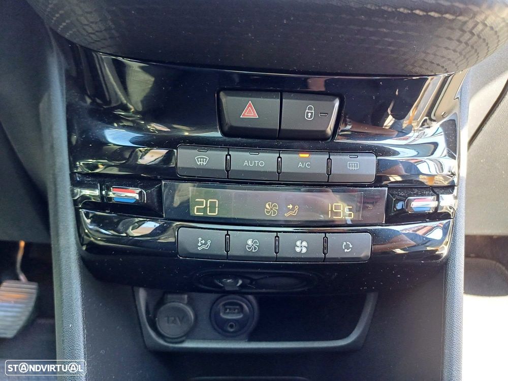 Peugeot 208 1.2 PureTech Allure - 7