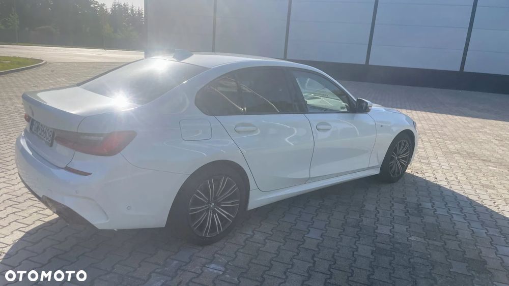 BMW Seria 3 320i xDrive - 7