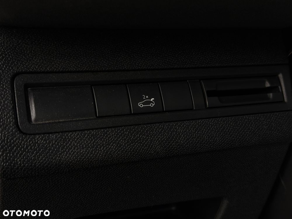 Peugeot 5008 2.0 BlueHDi GT S&S EAT8 - 24