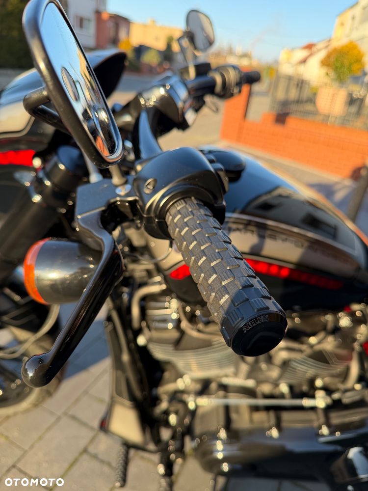 Harley-Davidson Softail Breakout - 15