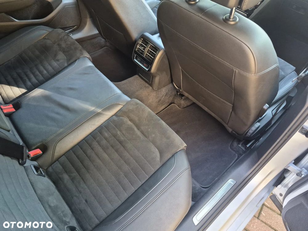 Volkswagen Passat - 10