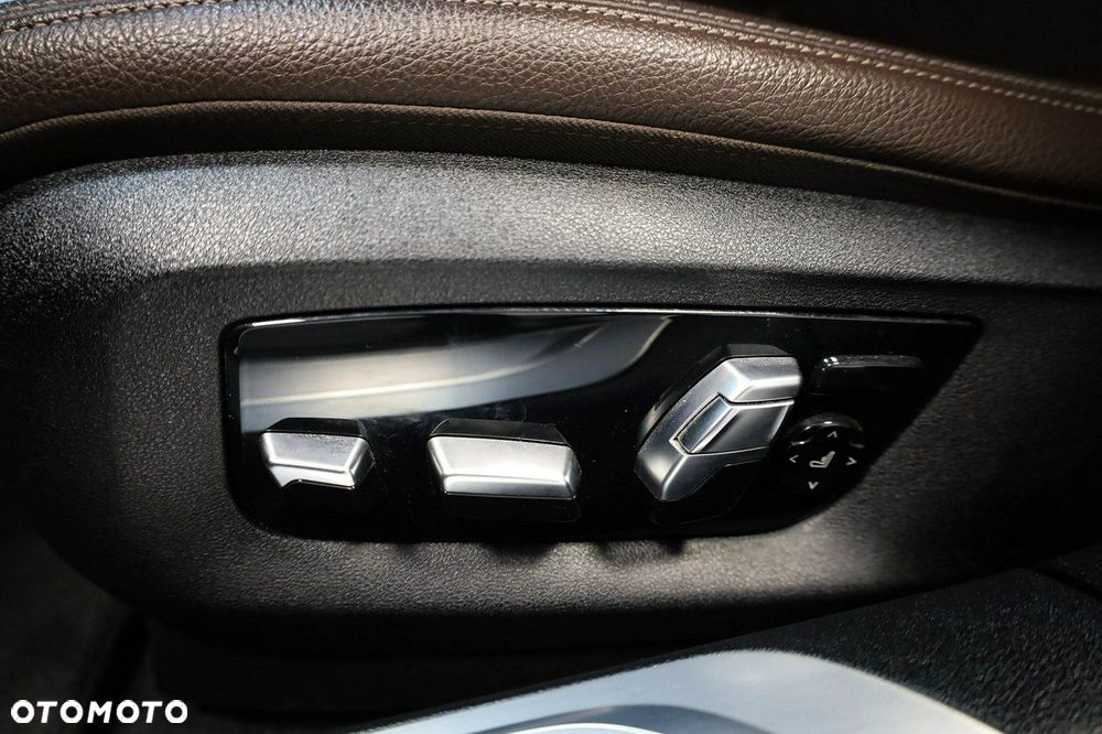 BMW Seria 7 - 21