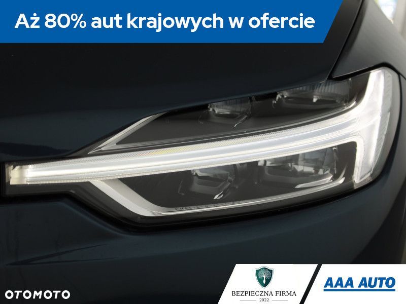 Volvo XC 60 - 22