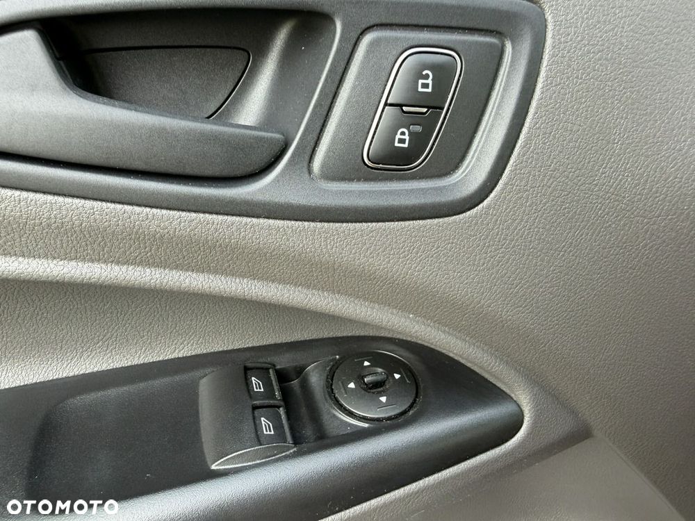 Ford Transit Connect - 21