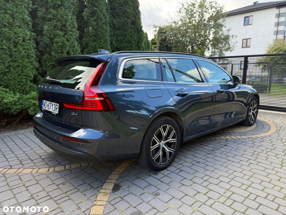 Volvo V60 B4 D Core - 4