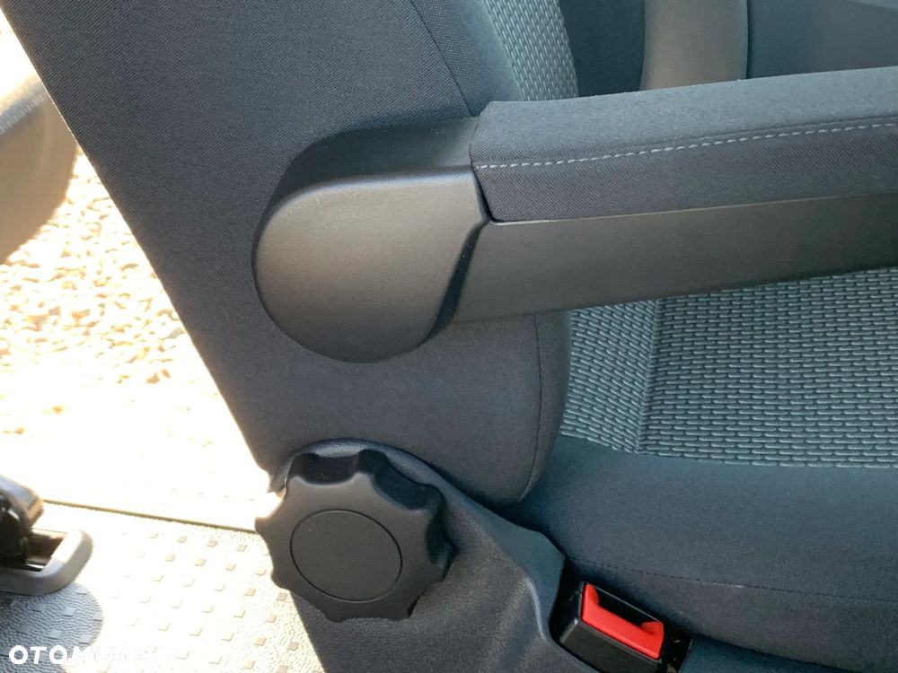 Volkswagen Transporter - 38