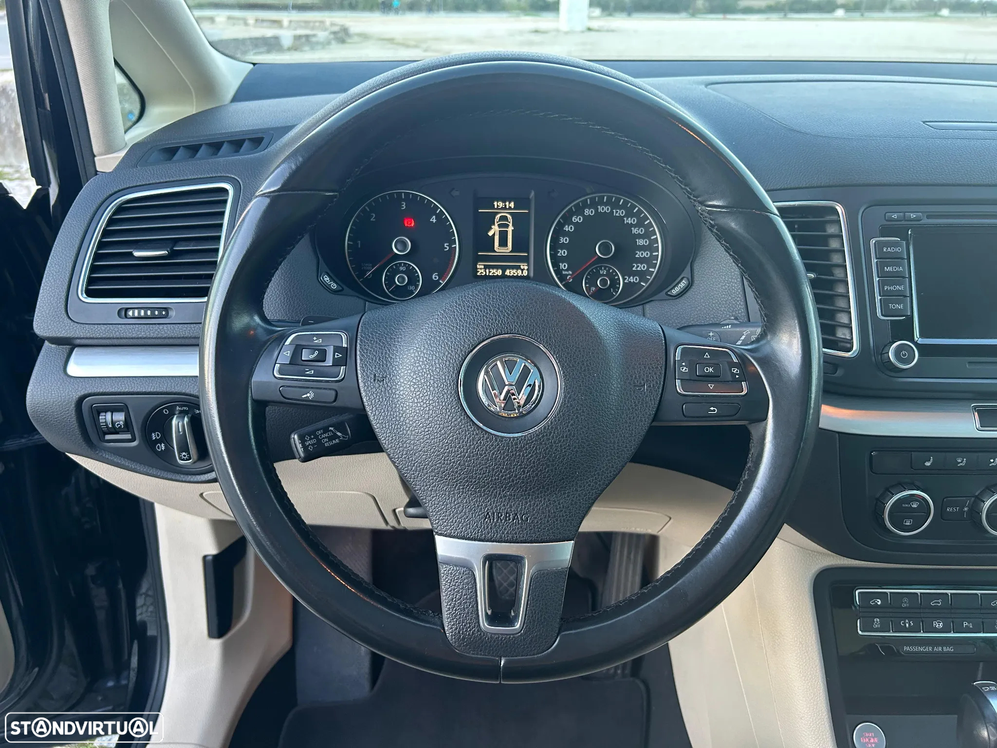 VW Sharan 2.0 TDI Highline DSG - 10