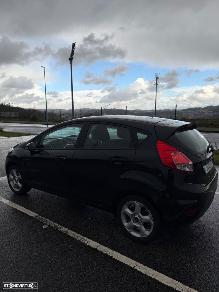 Ford Fiesta 1.5 TDCi Titanium - 5