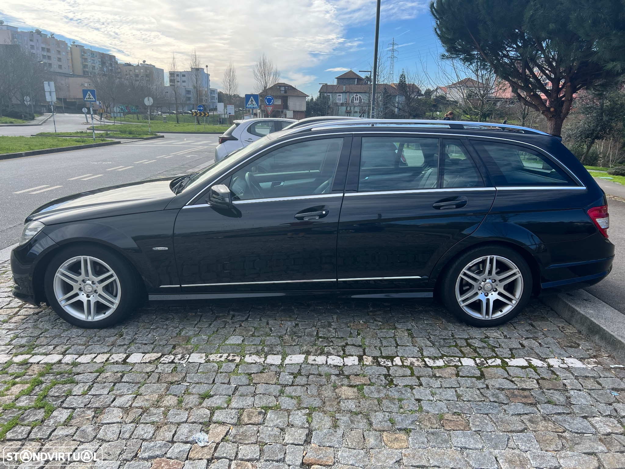 Mercedes-Benz 220 - 2