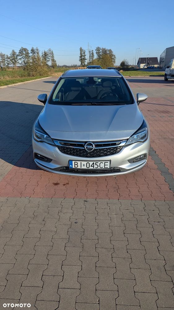 Opel Astra V 1.6 CDTI Dynamic S&S - 2