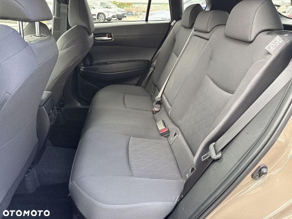 Toyota Corolla Cross - 12
