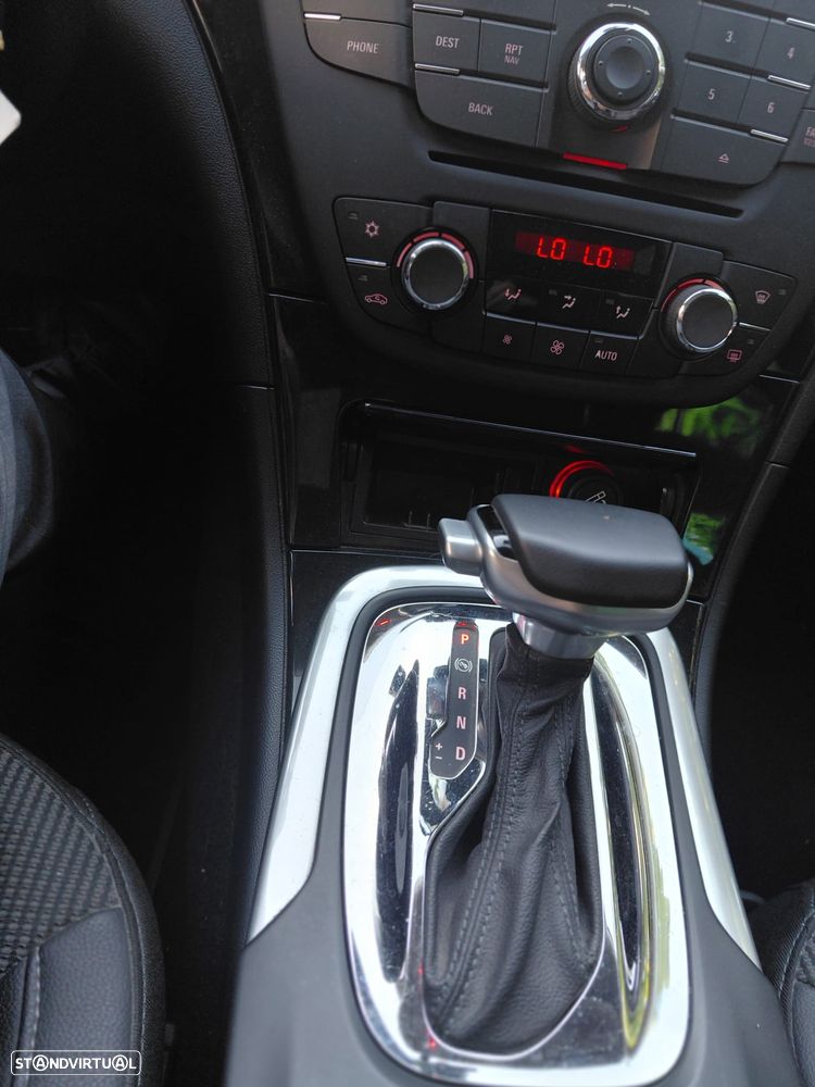 Opel Insignia Sports Tourer - 13