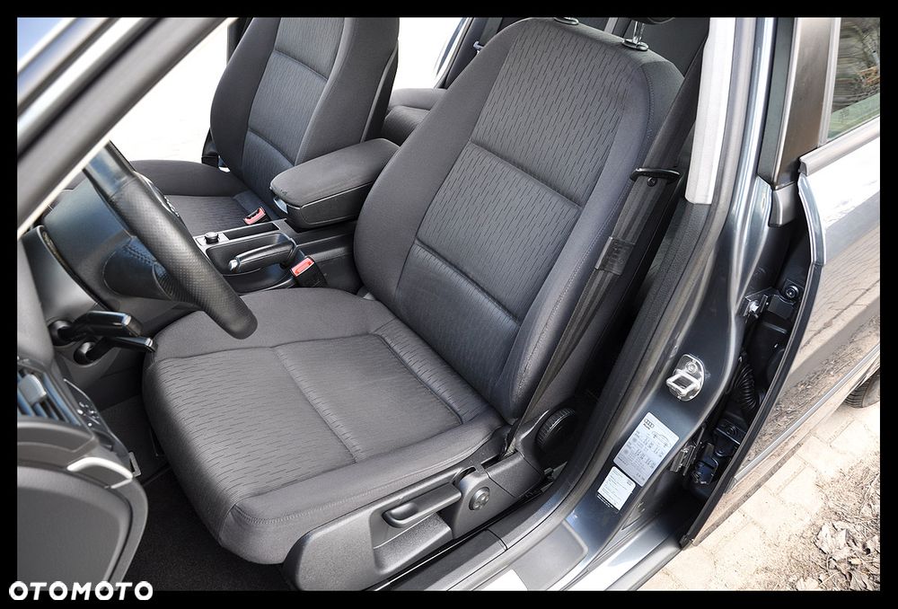 Audi A4 Limousine - 23