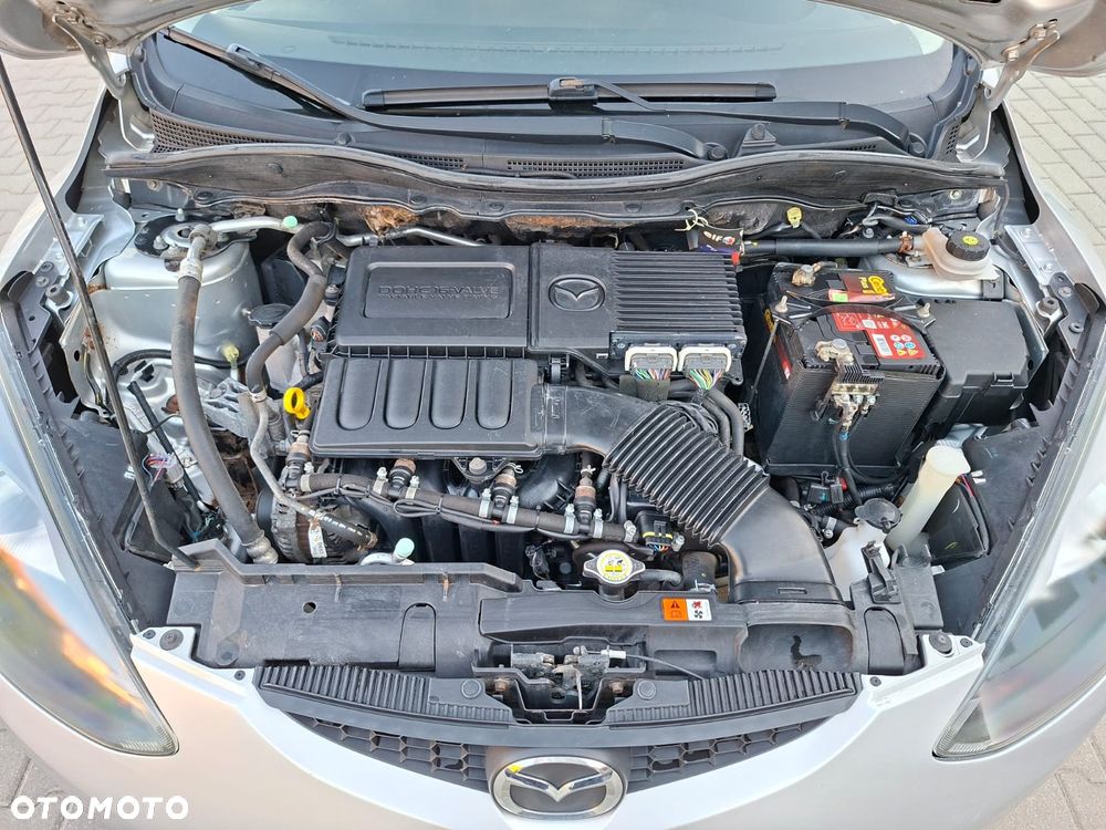 Mazda 2 - 7