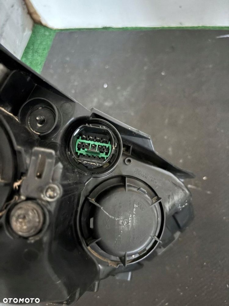 LAMPA LEWA REFLERTOR KIA CEED 3 III LIFT ZWYKŁA HALOGENOWA SOCZEWKA  LED - 11