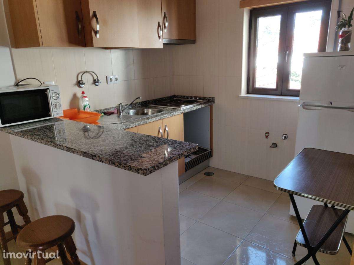 Quarto - localizado em Celas Coimbra Portugal Coimbra - Grande imagem: 3/4