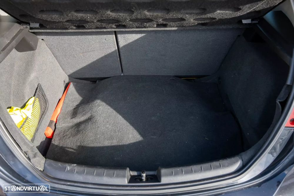 SEAT Leon 1.6 TDI Style Ecomotive - 19