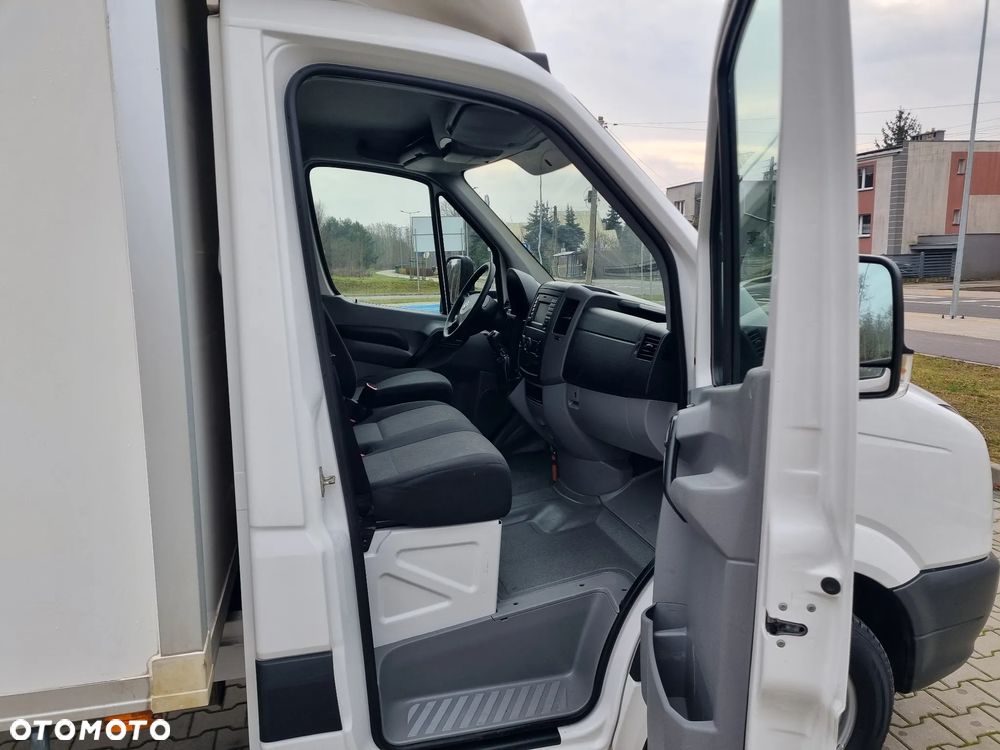 Volkswagen Crafter - 11